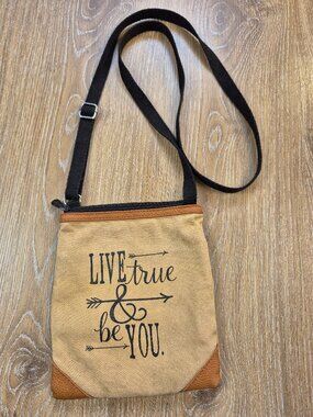 Thirty One Crossbody bag Purse Live True & Be You Goblincore Boho Normcore